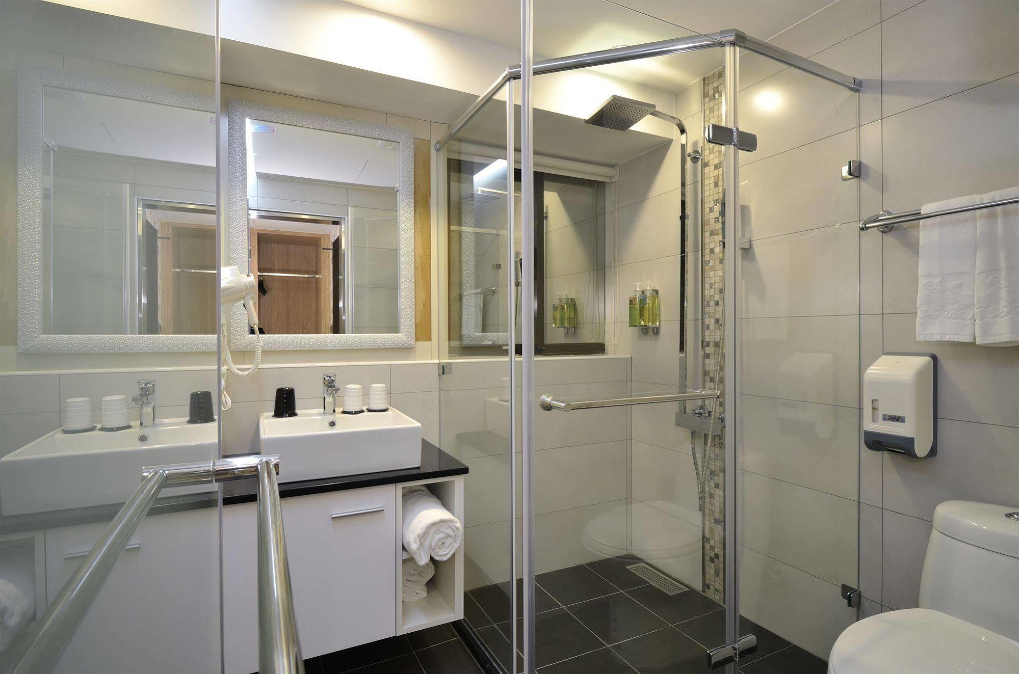 New Stay Inn II - Nanxi ไทเป ภายนอก รูปภาพ